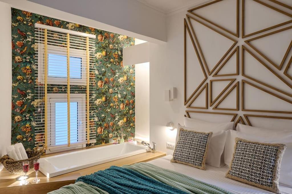 Kaizen Chania - New Central Apartment Just 350M Away With Private Jacuzzi And Free Parking! Bagian luar foto
