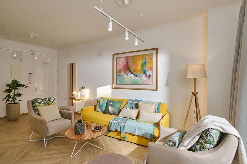 Kaizen Chania - New Central Apartment Just 350M Away With Private Jacuzzi And Free Parking! Bagian luar foto