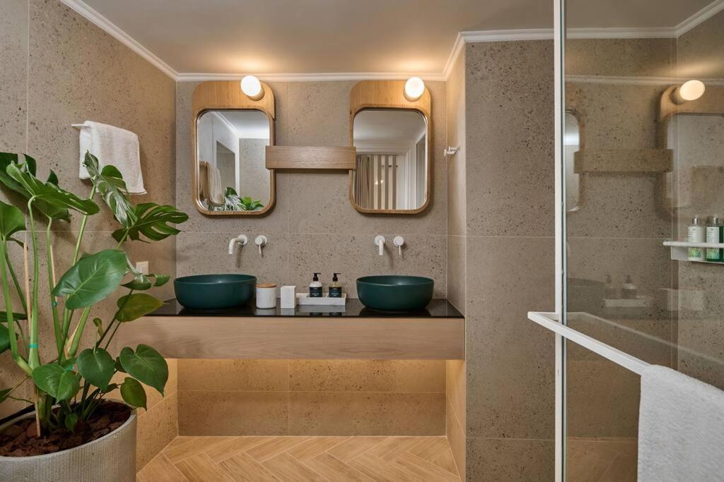 Kaizen Chania - New Central Apartment Just 350M Away With Private Jacuzzi And Free Parking! Bagian luar foto